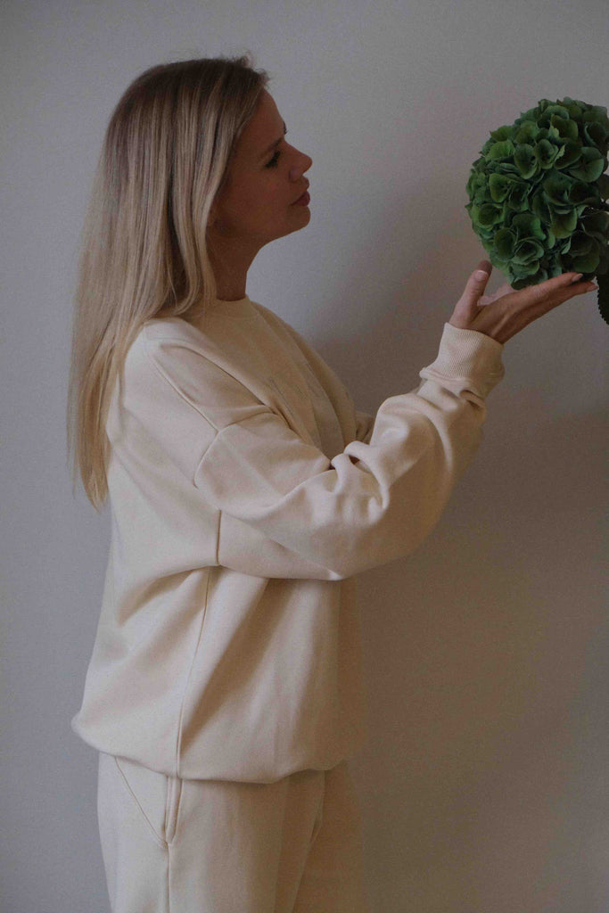 COZY CLUB sweatshirt - Creme